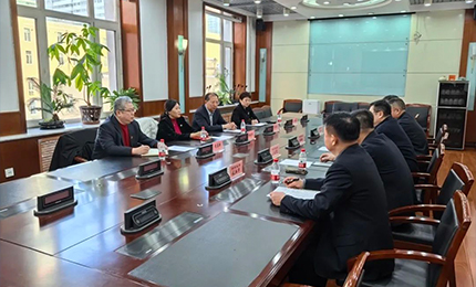 乐鱼(中国)董事长胡晓萍、总裁芦传有赴黑龙江省药品监督管理局座谈交流